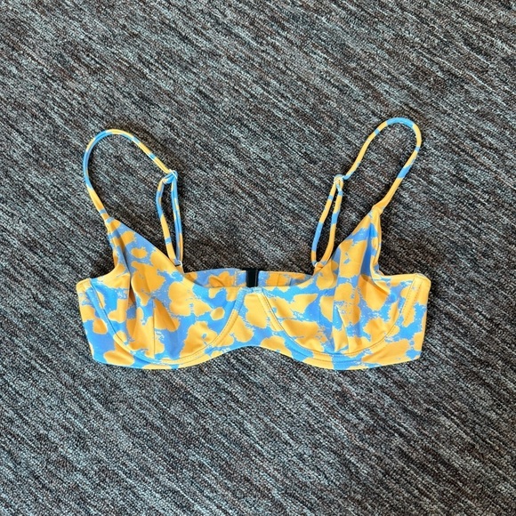 Blackbough Other - Blackbough Swimsuit Bikini Top size Large